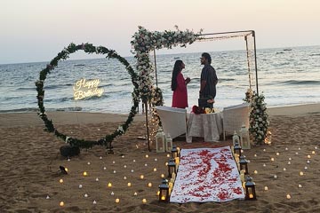 view real photos of beach candle light dinners in goa, beach setups for couple dinners in goa