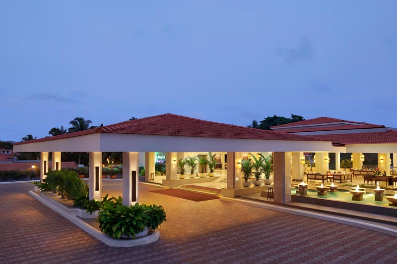 Holiday Inn Resort Cavelossim South Goa - Best For Honeymoon Vacations in Goa